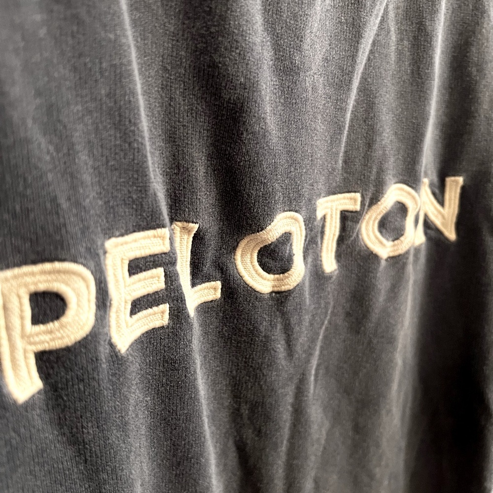 FRENCH TERRY PELTON CREWNECK